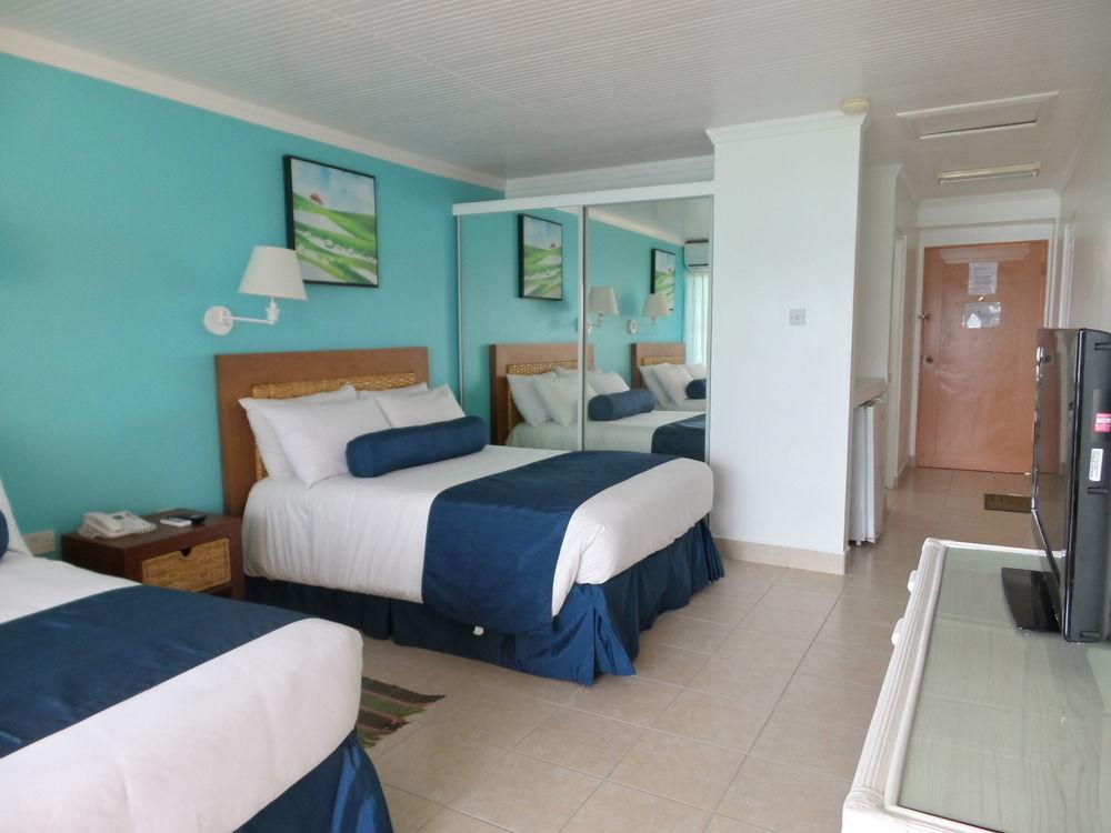 Flamboyant Hotel & Villas St. George's Bagian luar foto