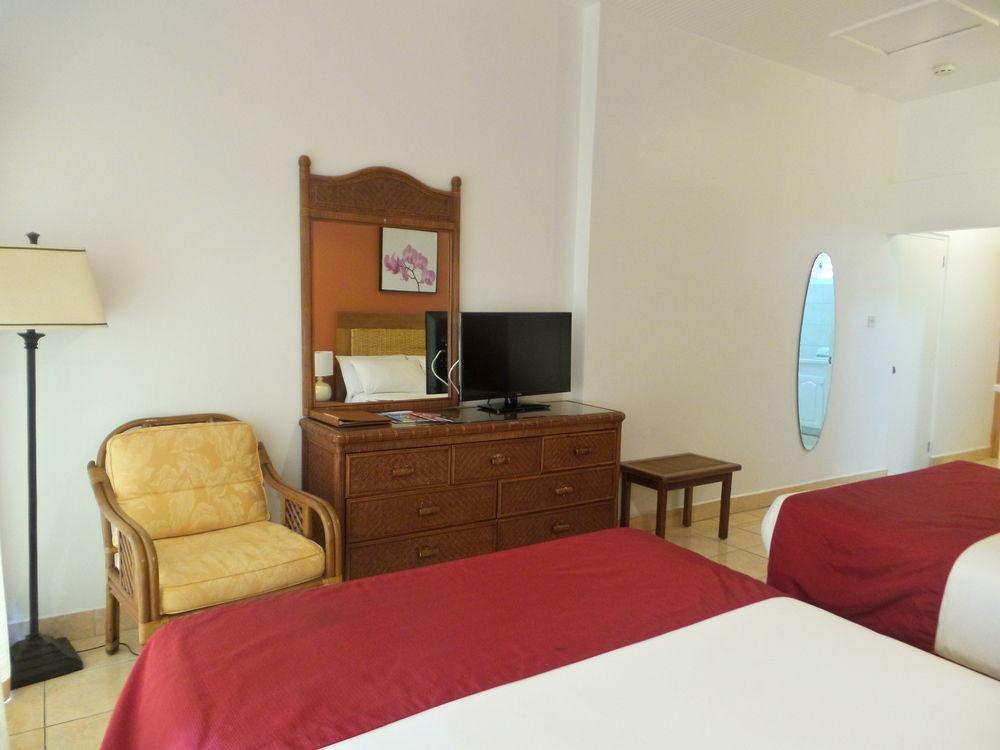Flamboyant Hotel & Villas St. George's Bagian luar foto